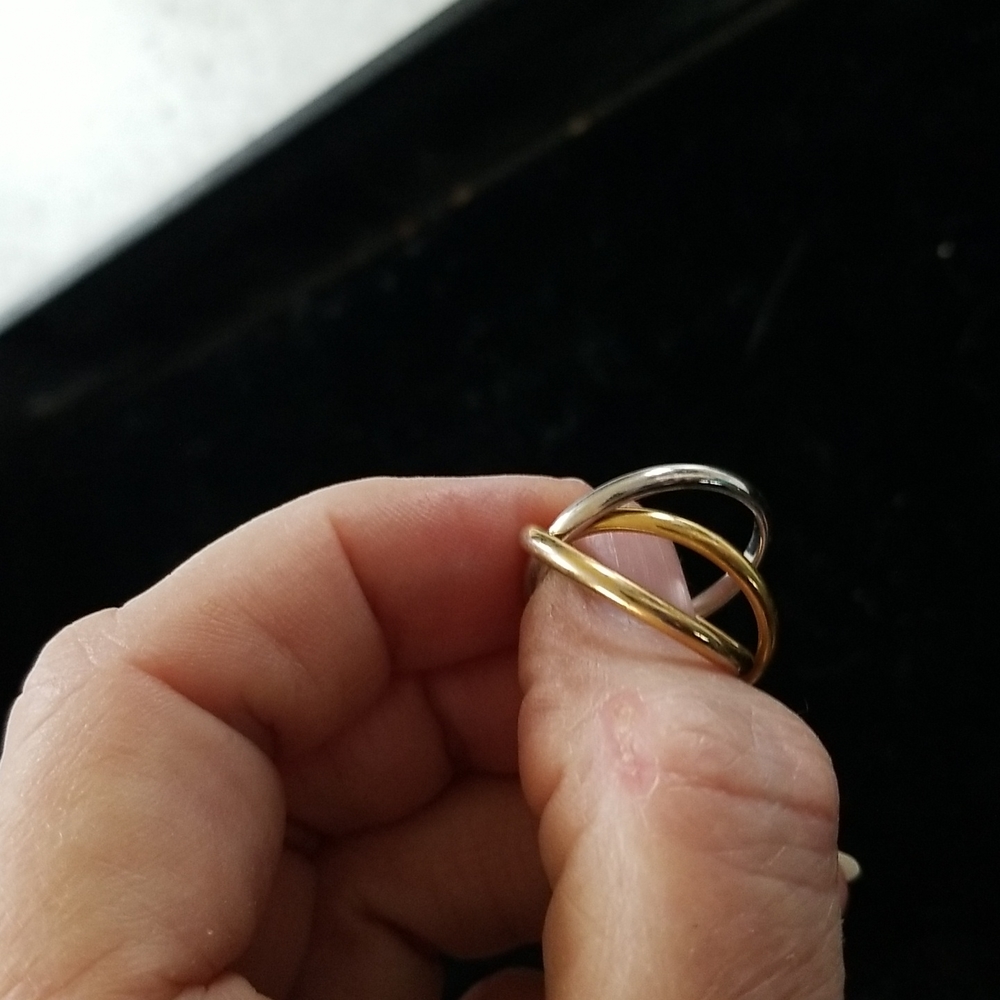 Ring - Picture 3 of 3